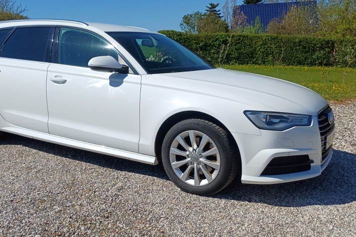 undefined Audi A6 fra 2017 set udefra
