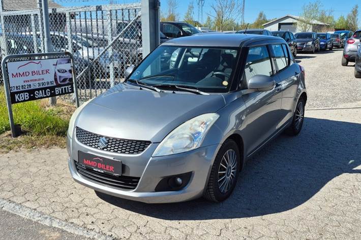 undefined Suzuki Swift fra 2011 set udefra