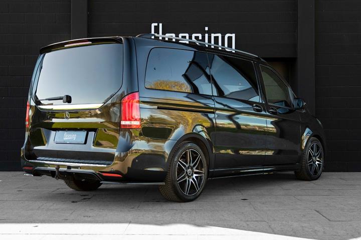 Sort Mercedes V300 d fra 2020