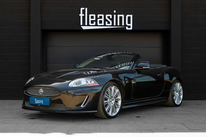 Sort Jaguar XKR fra 2011