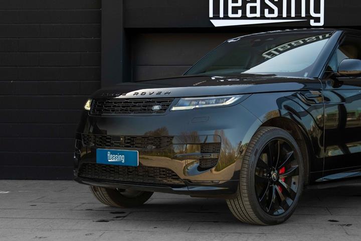 Sort Land Rover Range Rover sport fra 2025
