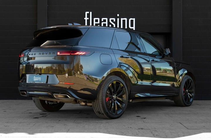 Sort Land Rover Range Rover sport fra 2025