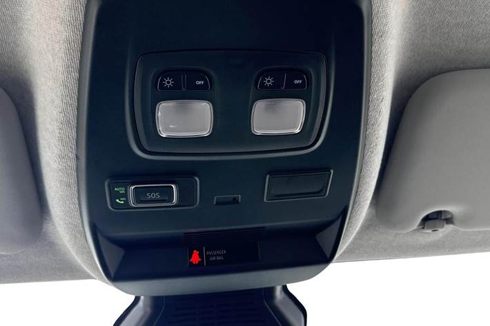 Hvid Renault Trafic fra 2025