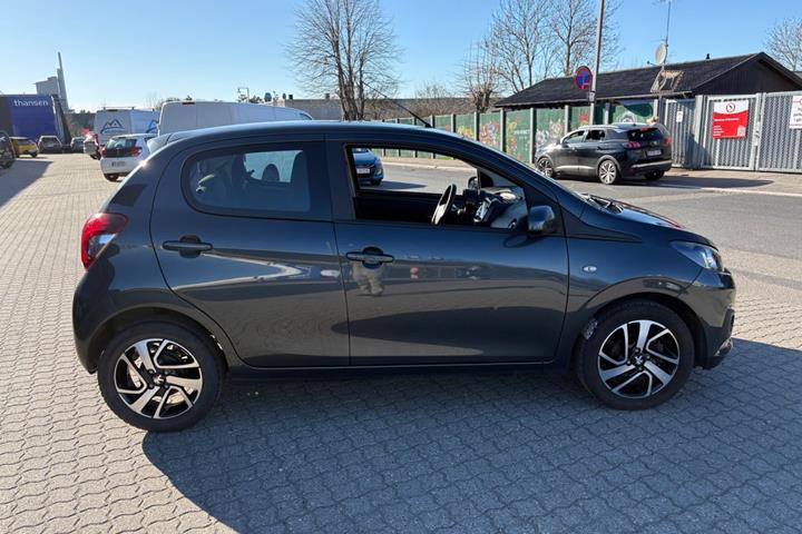 Rød Peugeot 108 fra 2021