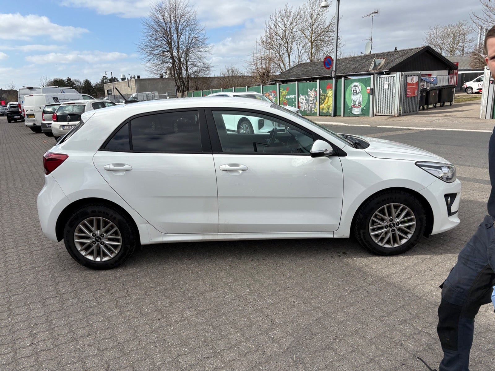 Rød Kia Rio fra 2021
