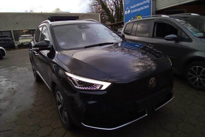 Sort MG ZS fra 2022