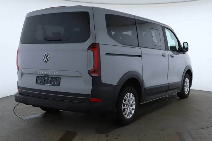 Grå VW e-Caravelle fra 2025