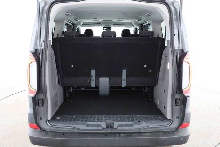 Grå VW e-Caravelle fra 2025