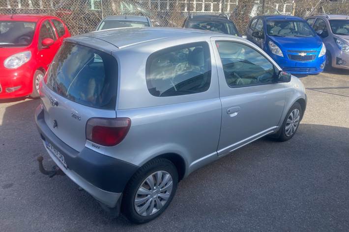 undefined Toyota Yaris fra 2002