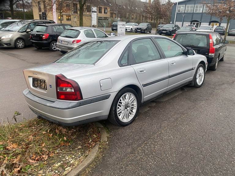 Volvo S80 2,4