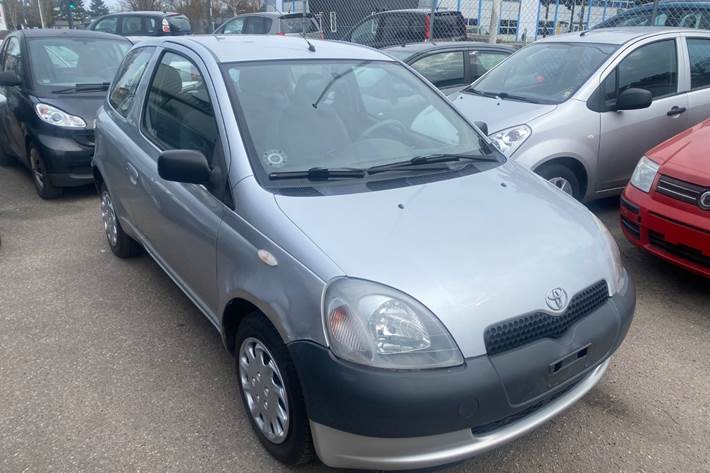 undefined Toyota Yaris fra 2002