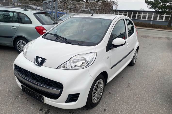 undefined Peugeot 107 fra 2011