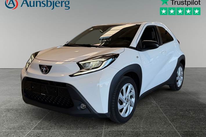 Hvid Toyota Aygo X fra 2023