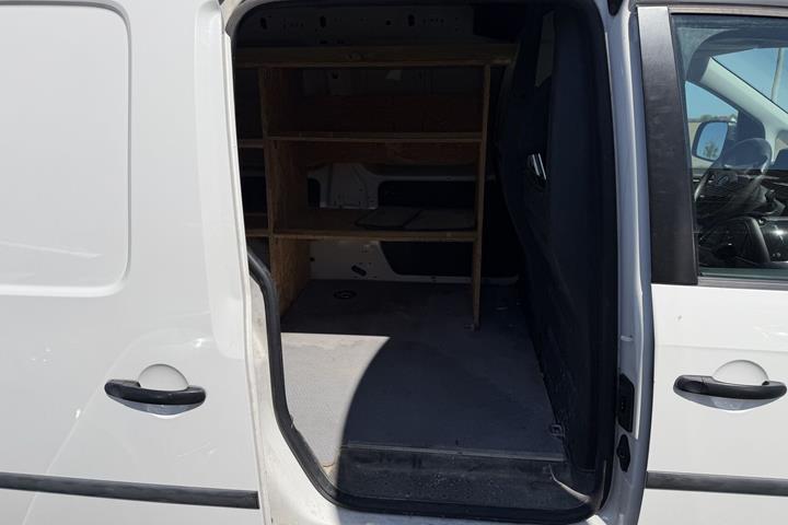 Hvid VW Caddy Maxi fra 2016