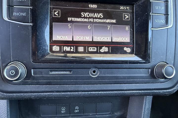 Hvid VW Caddy Maxi fra 2016