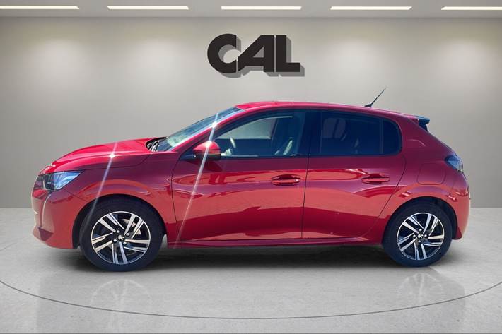 Rød Peugeot 208 fra 2020