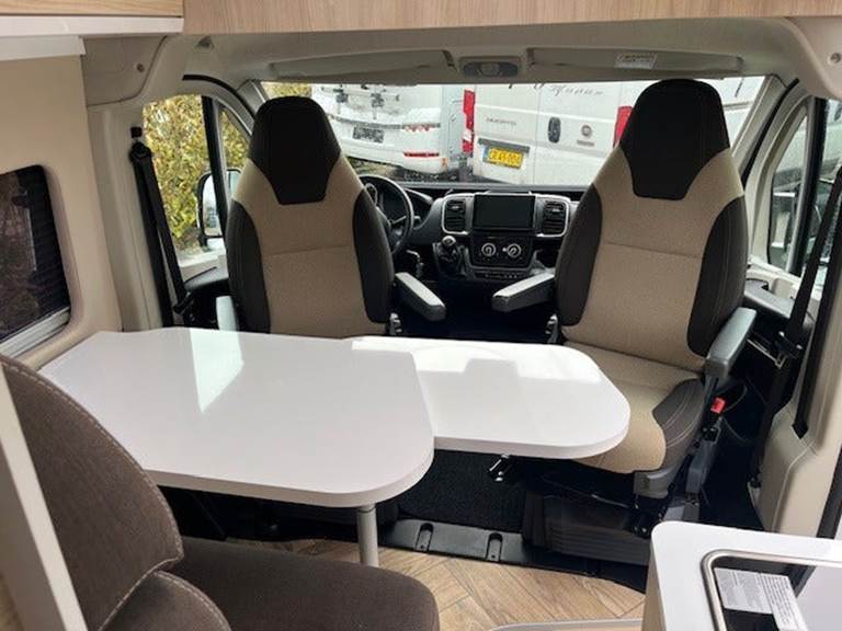 Chausson V594 2,2 First Line
