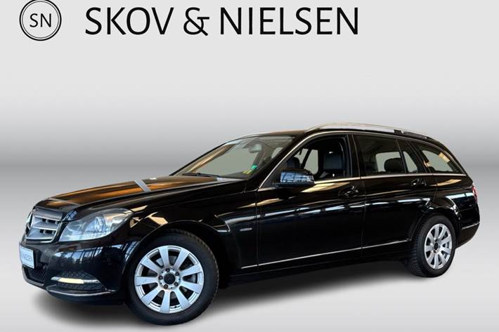 Sort Mercedes C220 fra 2011