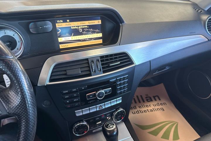 Sort Mercedes C220 fra 2011