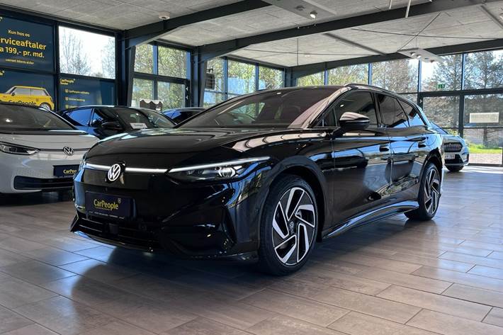 Sort VW ID.7 fra 2026 set udefra