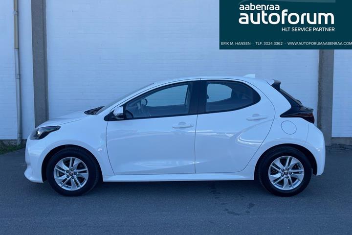 Hvid Toyota Yaris fra 2022