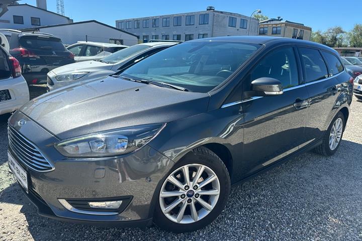 Grå Ford Focus fra 2018