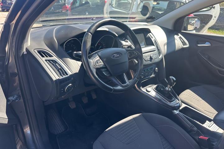 Grå Ford Focus fra 2018
