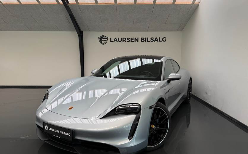 Porsche Taycan 4S