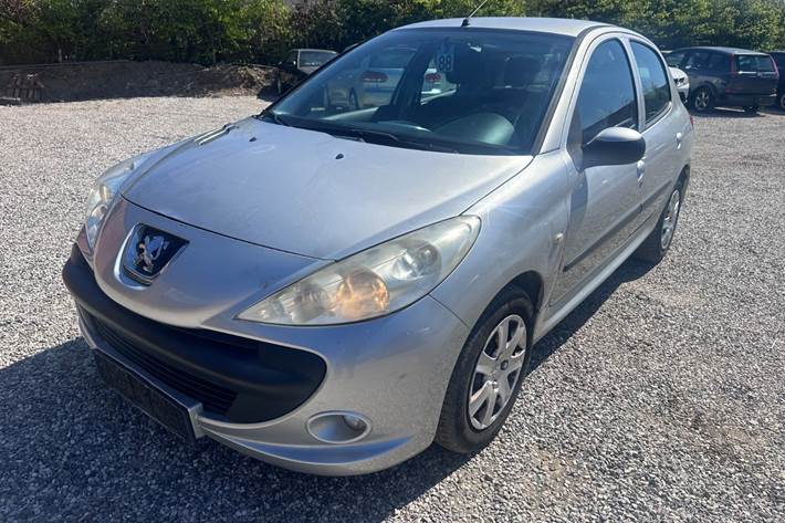 undefined Peugeot 206+ fra 2012