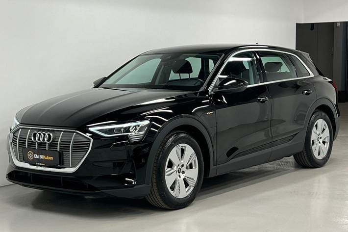 Sort Audi e-tron fra 2023