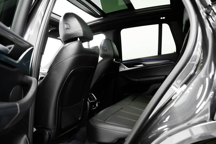 undefined BMW iX3 fra 2025
