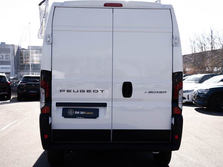 Peugeot e-Boxer 435 110 L3H2 Premium