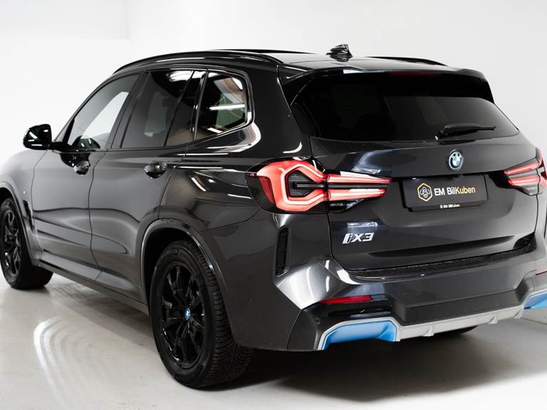 BMW iX3 Charged Plus M-Sport