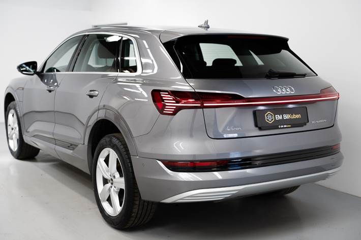 undefined Audi e-tron fra 2023