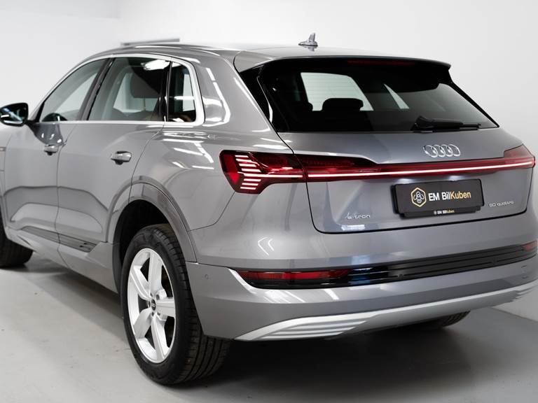 Audi e-tron 50 quattro