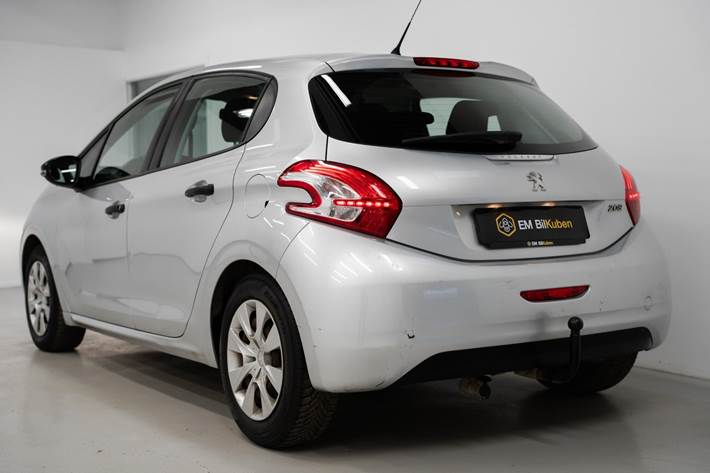 undefined Peugeot 208 fra 2012