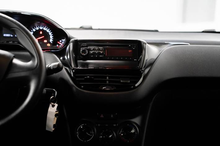 undefined Peugeot 208 fra 2012