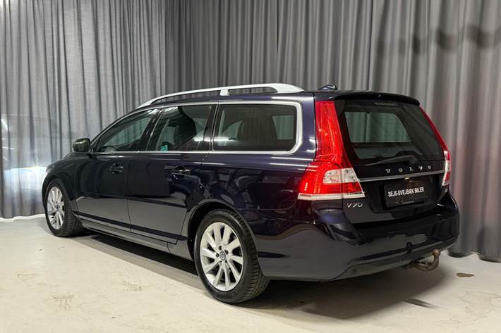 Blå Volvo V70 fra 2016