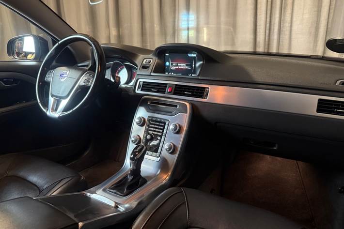 Blå Volvo V70 fra 2016