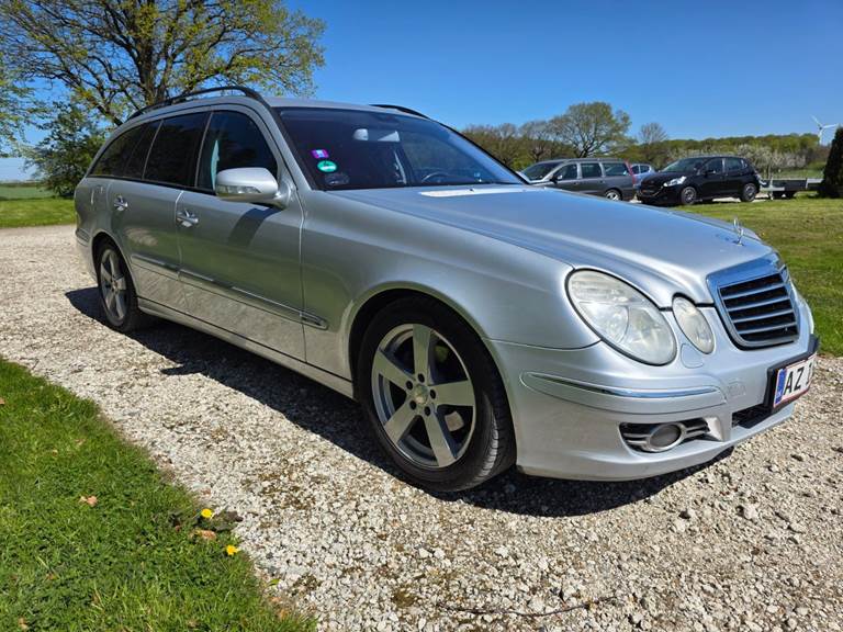 Mercedes E220 2,2 CDi Avantgarde stc. aut.