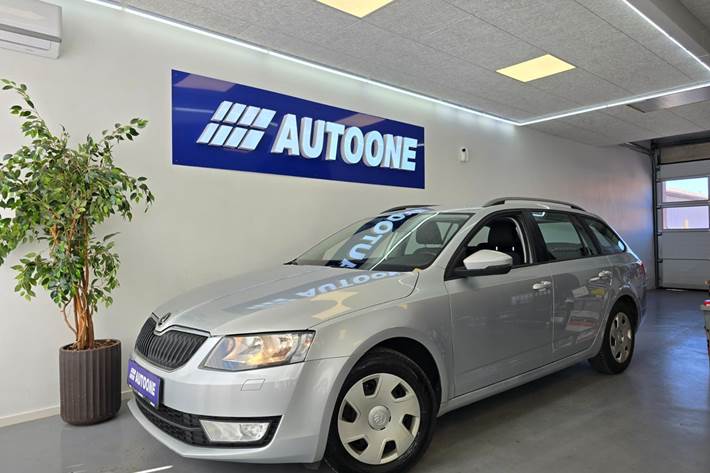 Sølv Skoda Octavia fra 2015