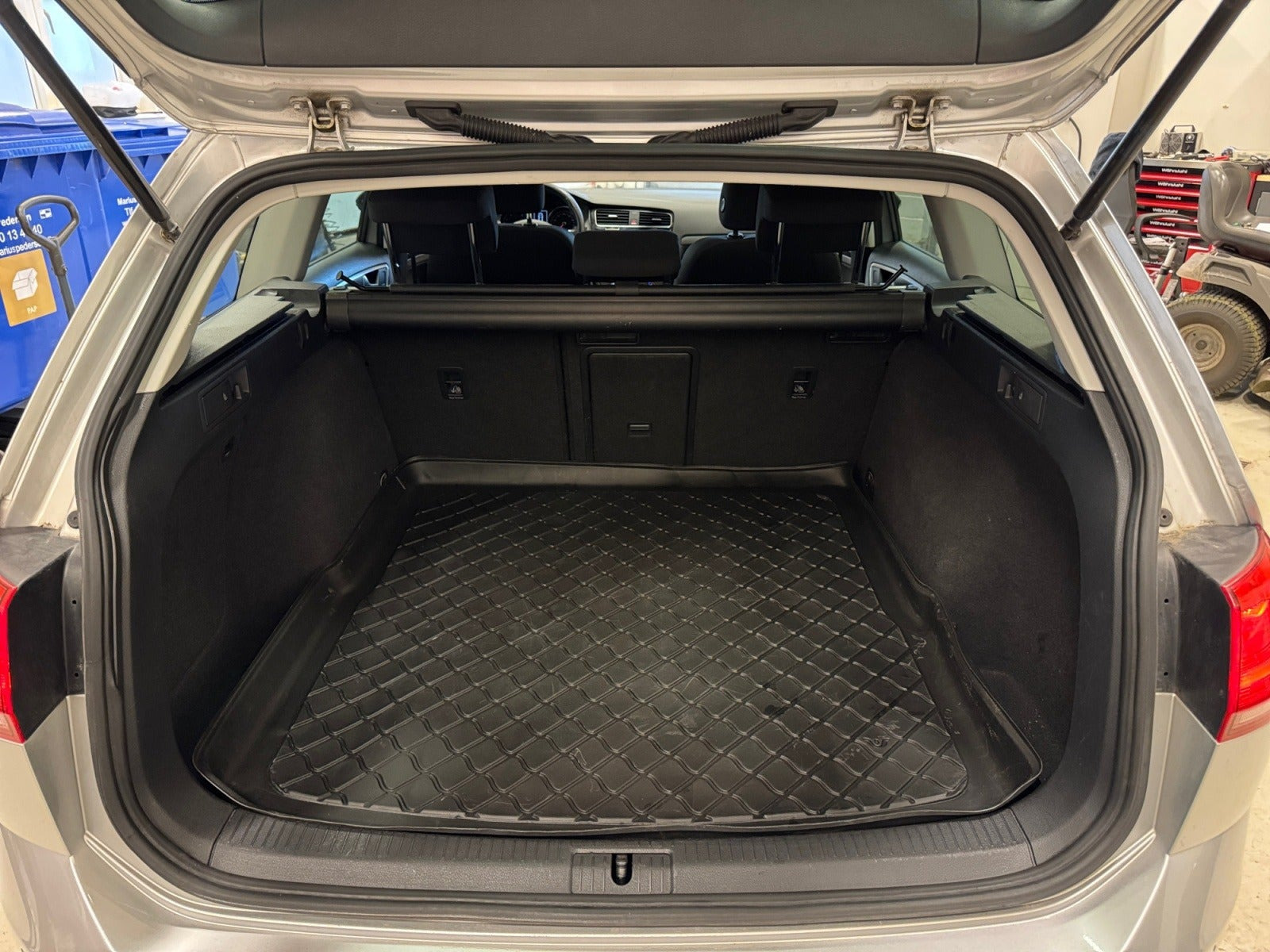Sølv VW Golf VII fra 2014