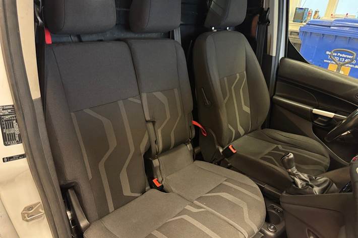 Hvid Ford Transit Connect fra 2015