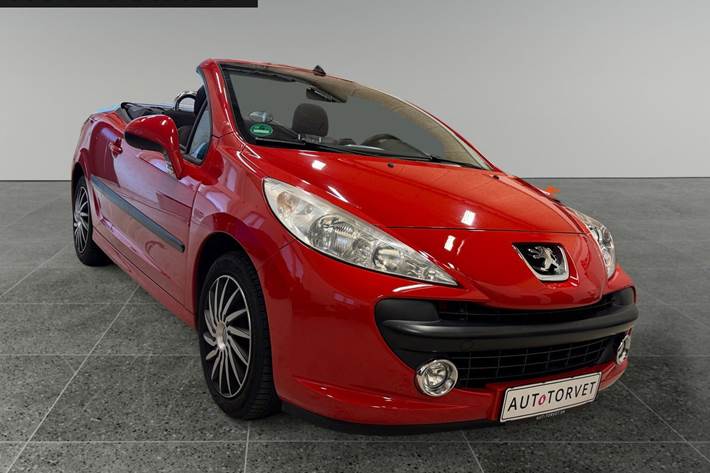 Rød Peugeot 207 fra 2009