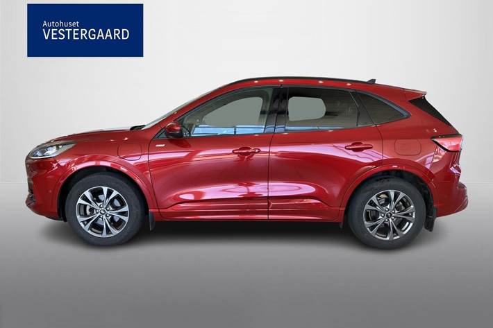 Rød Ford Kuga fra 2022
