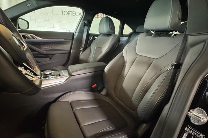 Sort BMW i4 fra 2024