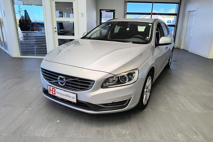 Sølv Volvo V60 fra 2017