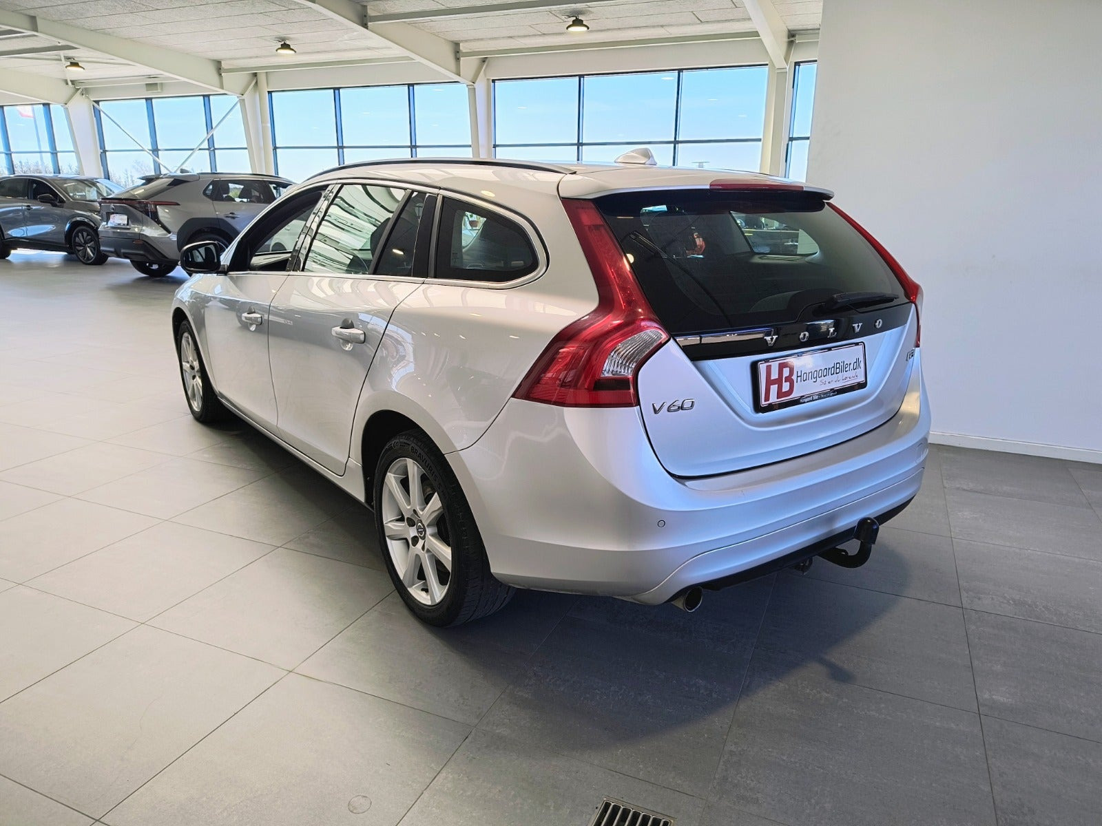 Sølv Volvo V60 fra 2017