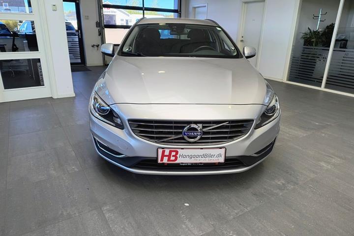 Sølv Volvo V60 fra 2017