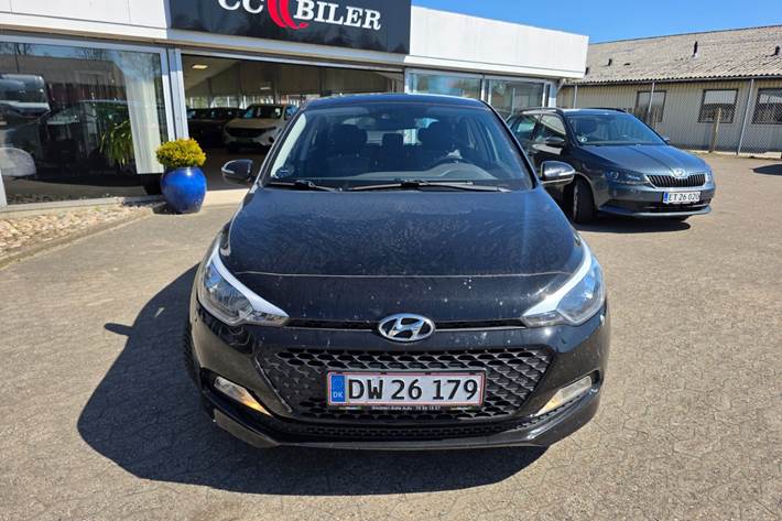 Sort Hyundai i20 fra 2017
